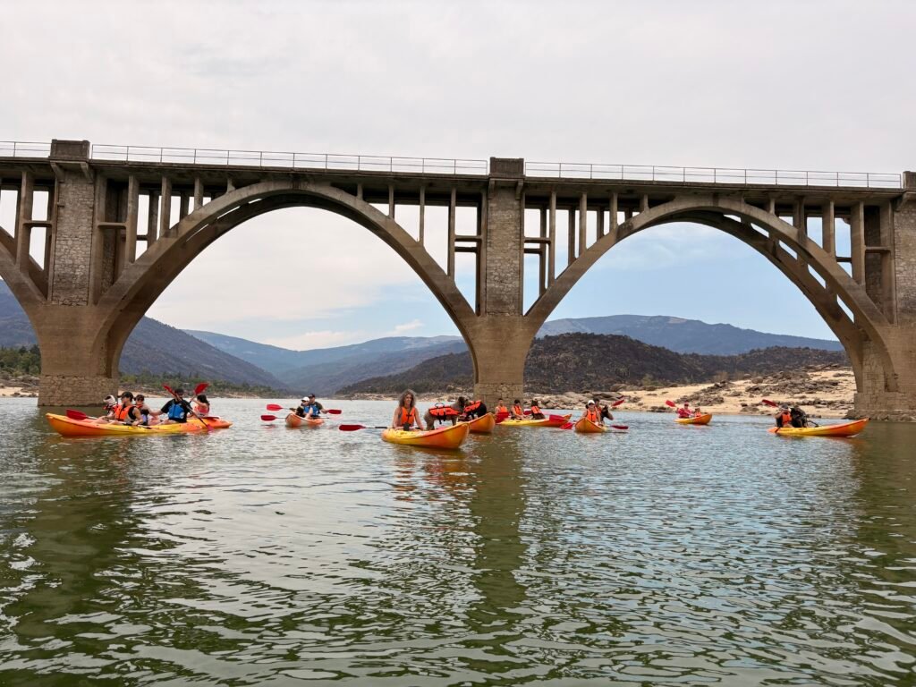 Kayak con perro — KAYACAN® — Dog Adventure®